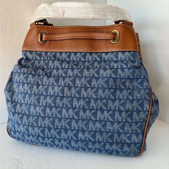 Michael Kors NWT Marina Signature Print Denim & Leather Drawstring Bucket Bag - Picture 4 of 13